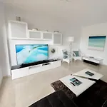 Luminoso Hogar Familias- Terraza, Vistas Al Mar, Plaza De Parking - 7p Appartement *
