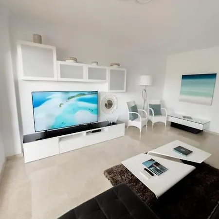 Luminoso Hogar Familias- Terraza, Vistas Al Mar, Plaza De Parking - 7p Apartment *