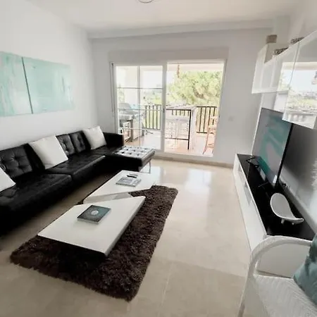 Apartment Luminoso Hogar Familias- Terraza, Vistas Al Mar, Plaza De Parking - 7p Benalmádena