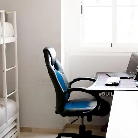 Appartement Luminoso Hogar Familias- Terraza, Vistas Al Mar, Plaza De Parking - 7p Benalmádena